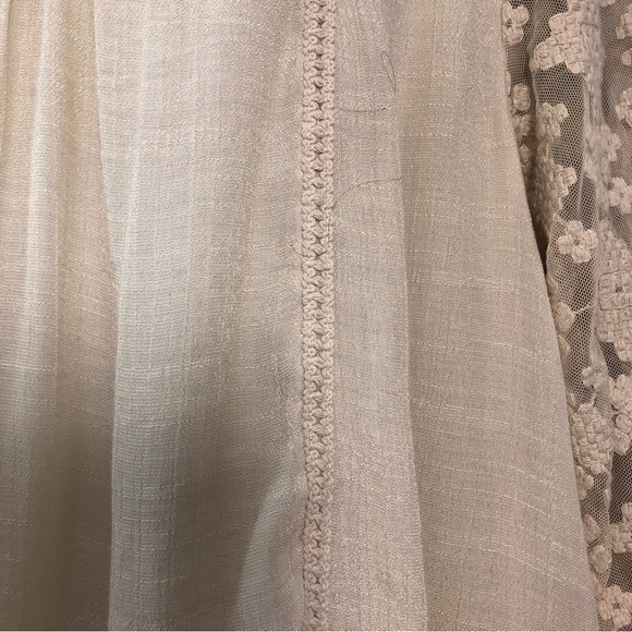 JohnPaulRichards Layered Embroidered Sleeve Blouse Extra Large - Picture 3 of 8
